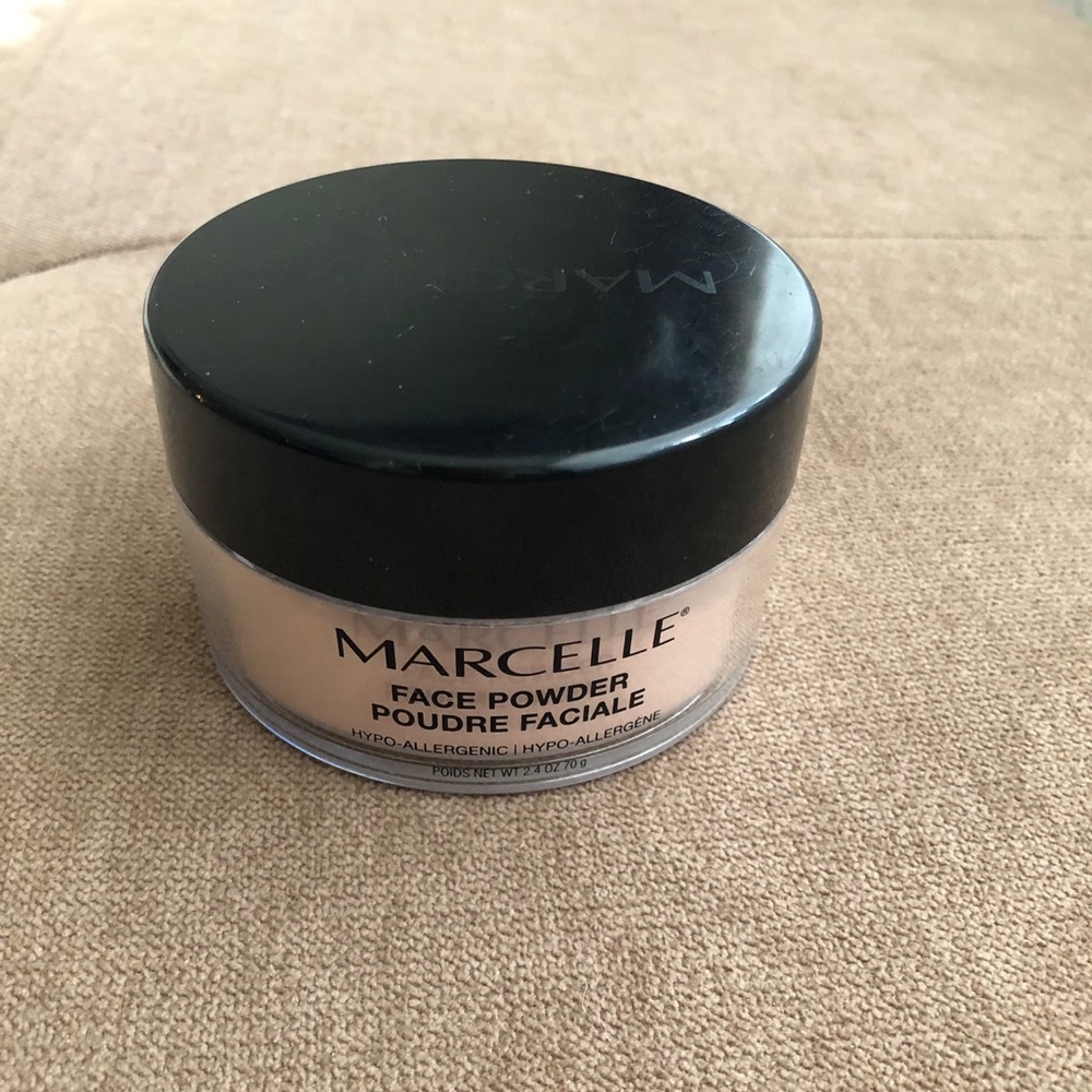 MARCELLE face powder